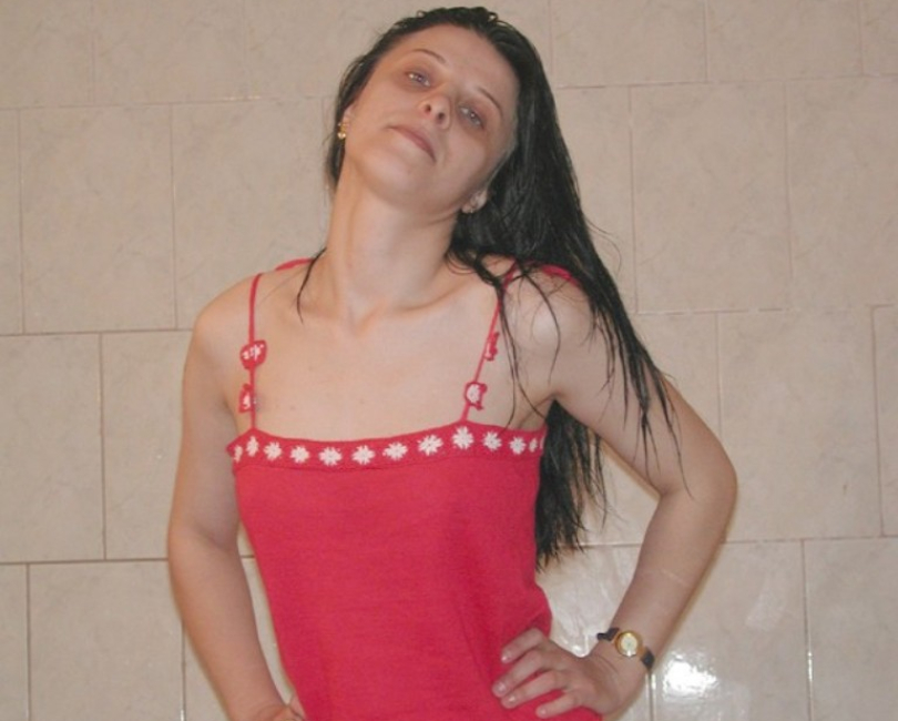 Kleine Titten! Sexbilder einer br�netten Sch�nheit